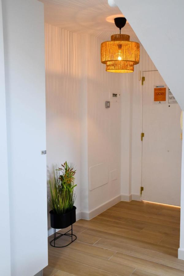Holidays2Malaga Trinidad Renovated 1 Bedroom Penthouse Close To City Center Eksteriør billede