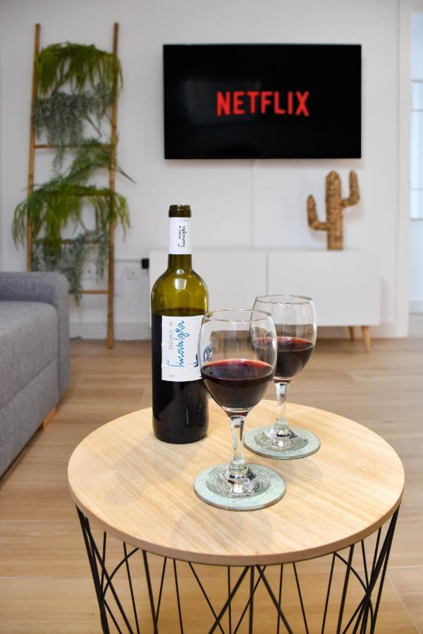 Holidays2Malaga Trinidad Renovated 1 Bedroom Penthouse Close To City Center Eksteriør billede